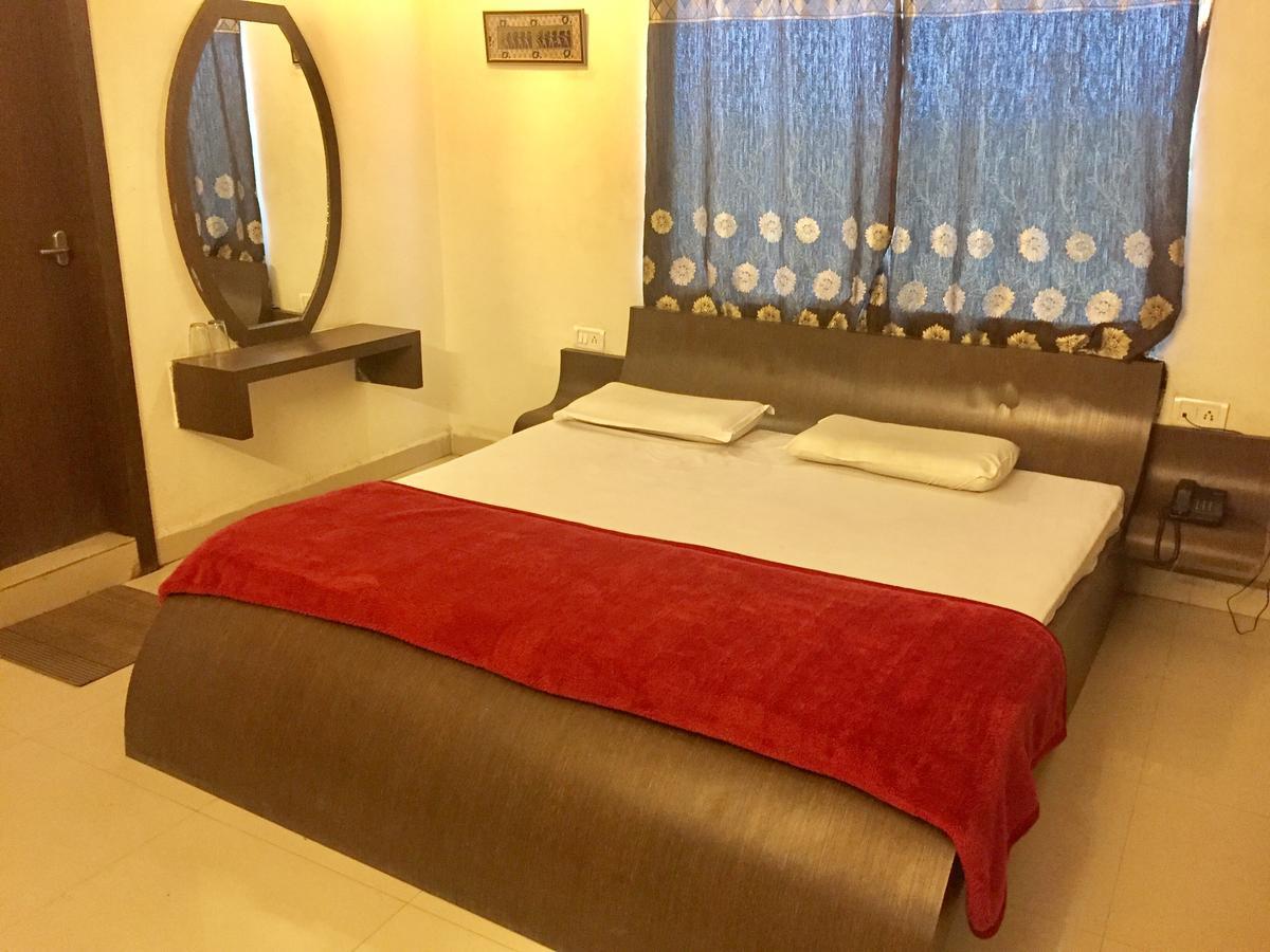 Hotel Shiva Sehore Εξωτερικό φωτογραφία